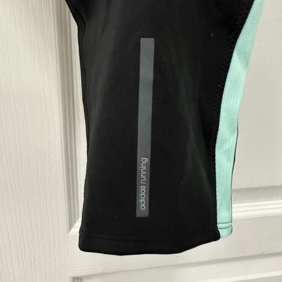 Adidas 3/4 length running leggings with pocket - Picture 3 of 6